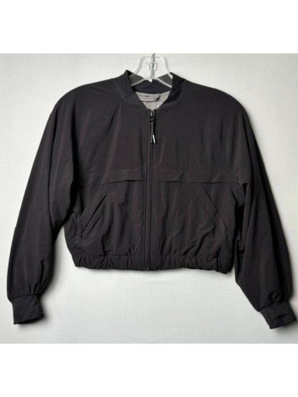 Athleta Girl Black Bomber Jacket Size 6/7 Cropped Full Zip Athletic Zip Pockets
